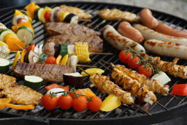 BBQ Bliss: Mastering the Art of Barbecue with Friends