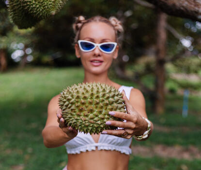 Dezvăluim misterele durianului: Regele fructelor cu o reputație controversată